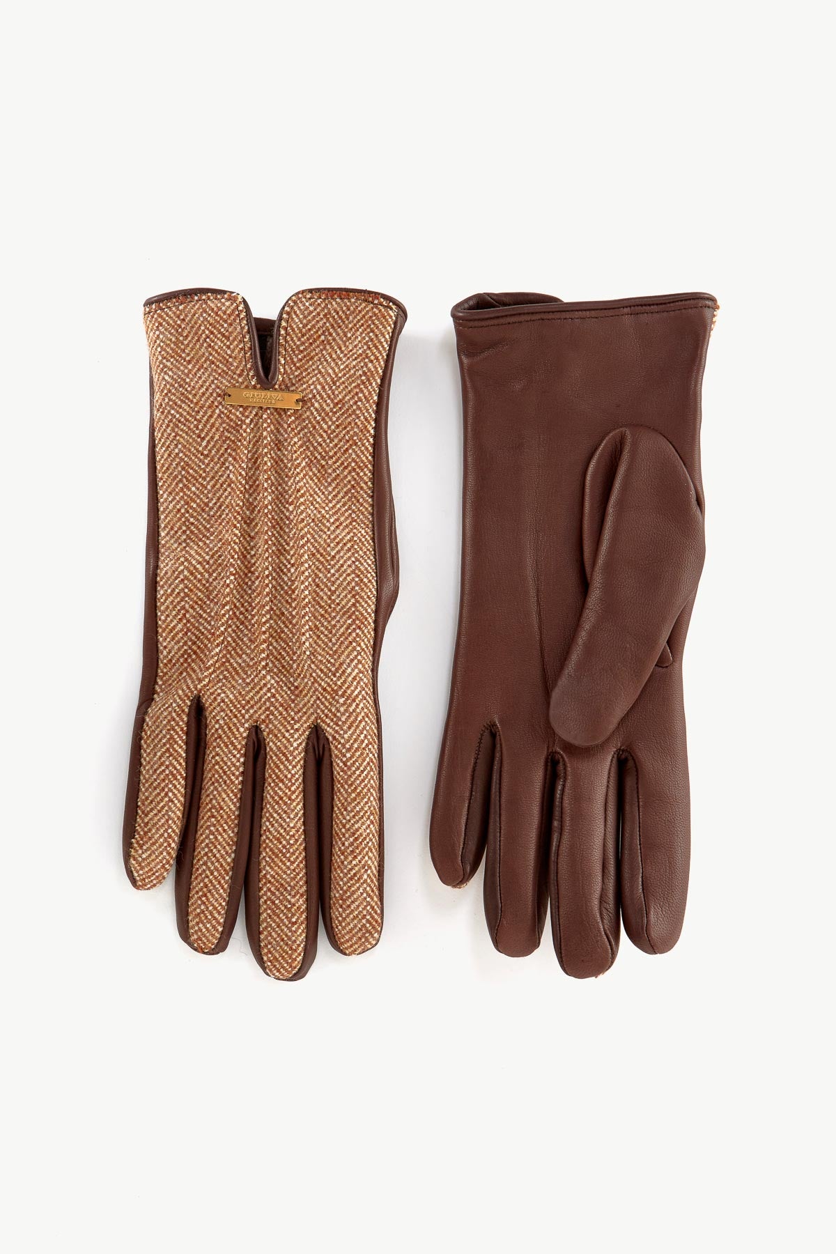 Norfolk Gloves in Fabric and Leather